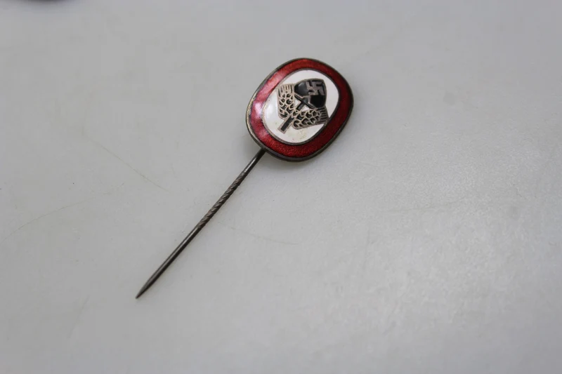 RAD-Emaille-Anstecknadel