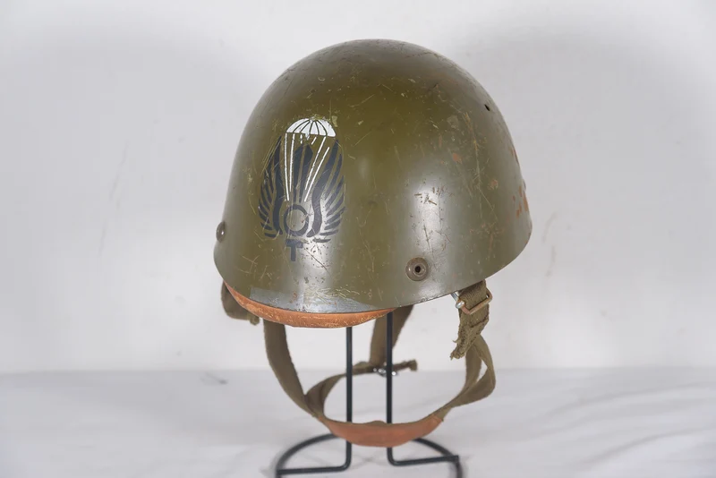 Fallschirmjägerhelm M.42/60 aus den 60er/80er Jahren