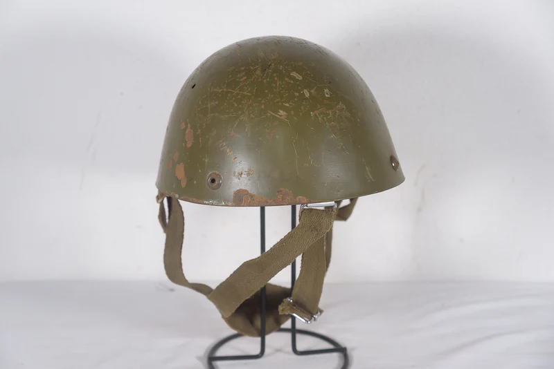 Fallschirmjägerhelm M.42/60 aus den 60er/80er Jahren