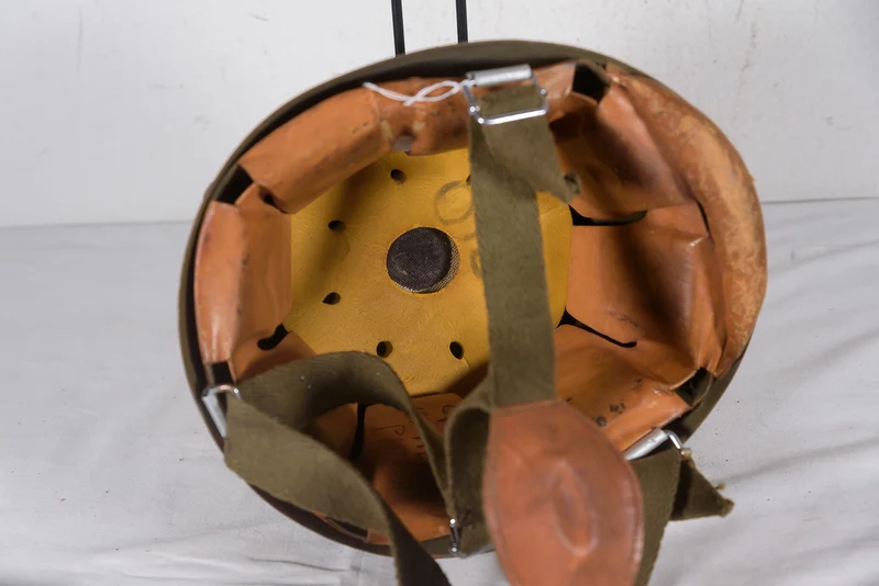 Fallschirmjägerhelm M.42/60 aus den 60er/80er Jahren