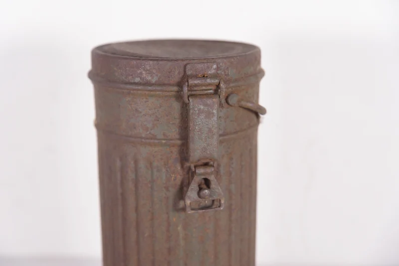 Gasmaskenschlauch aus dem Zweiten Weltkrieg