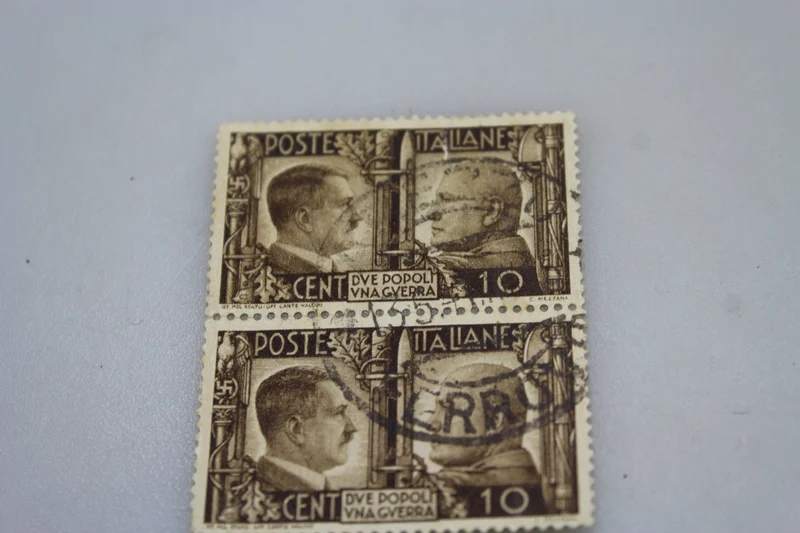 #7 Entwertete Mussolini/Hitler-Briefmarken