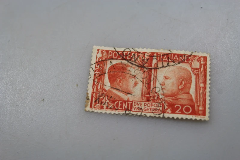 #7 Entwertete Mussolini/Hitler-Briefmarken