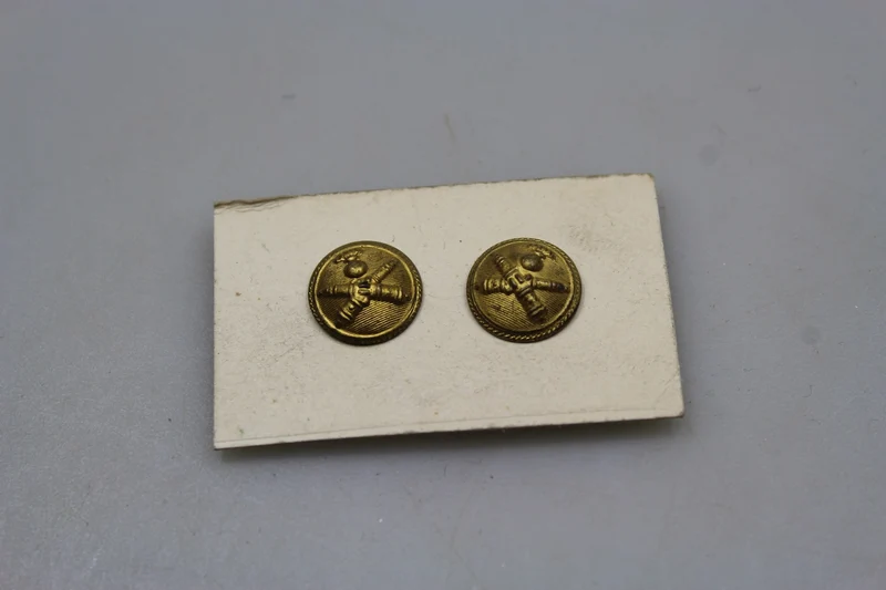 Paar Mützenknöpfe für Artillerieoffiziere M.34, Zweiter Weltkrieg