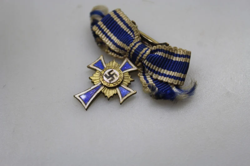 Mutterkreuz „Gold“ Erste Klasse Mignon