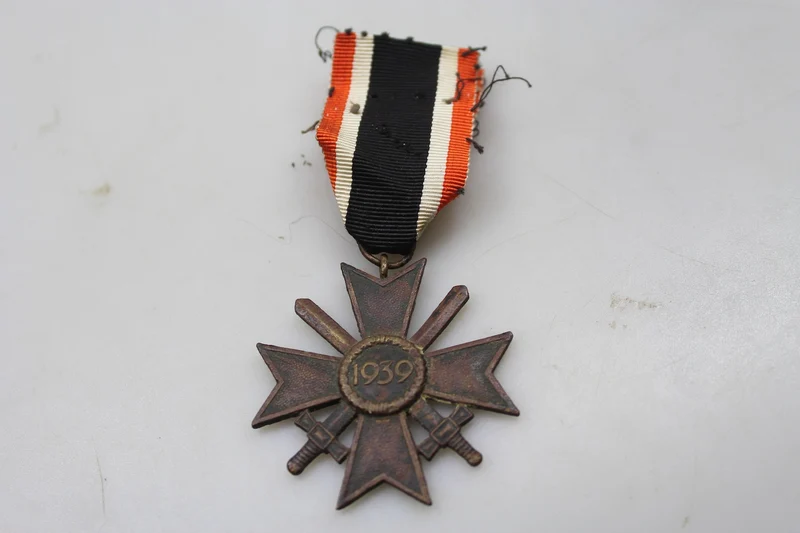 Verdienstkreuz mit Schwertern zweiter Klasse, Zweiter Weltkrieg