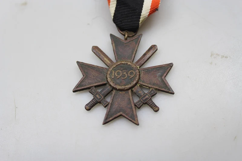 Verdienstkreuz mit Schwertern zweiter Klasse, Zweiter Weltkrieg