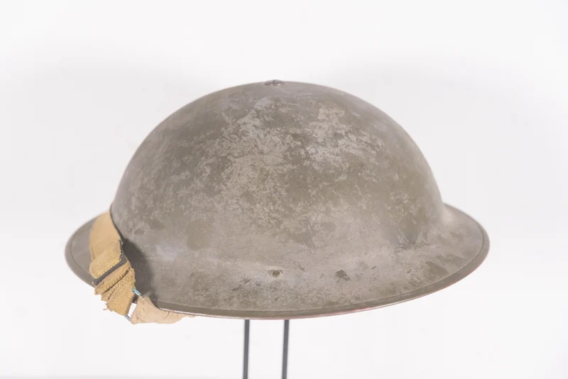 Englischer Mk2-Helm aus dem 2. Weltkrieg