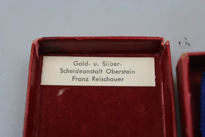 Kreuz – 25 Jahre treuer Dienst