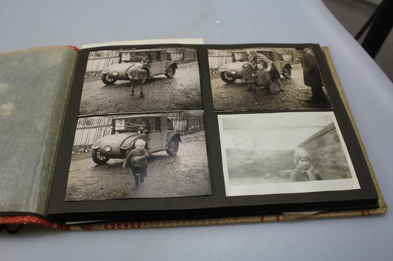 Fotoalbum + Dokumente aus den 30er und 40er Jahren