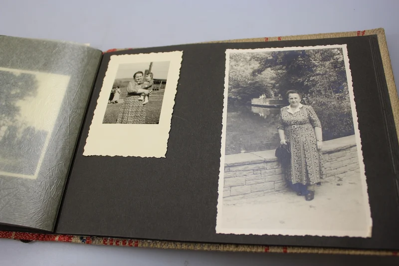 Fotoalbum + Dokumente aus den 30er und 40er Jahren