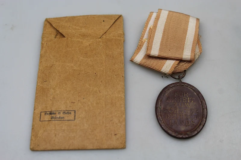 Atlantikwall-Medaille mit Umschlag