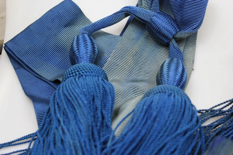 # 4 Offizielle blaue REI-Armbänder aus den 20er/40er Jahren