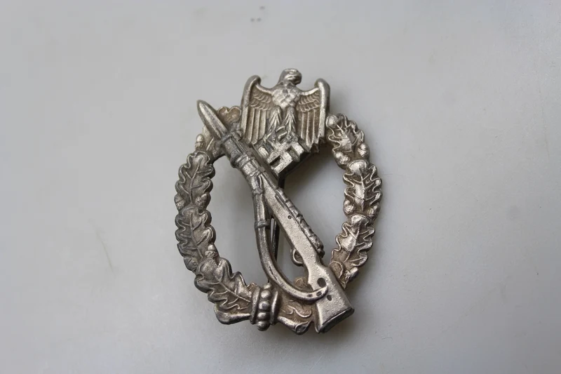 Infanterie-Sturmabzeichen-Abzeichen des 2. Weltkrieges