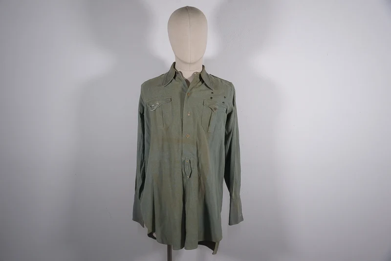 Offizielles REI-Shirt aus dem Zweiten Weltkrieg