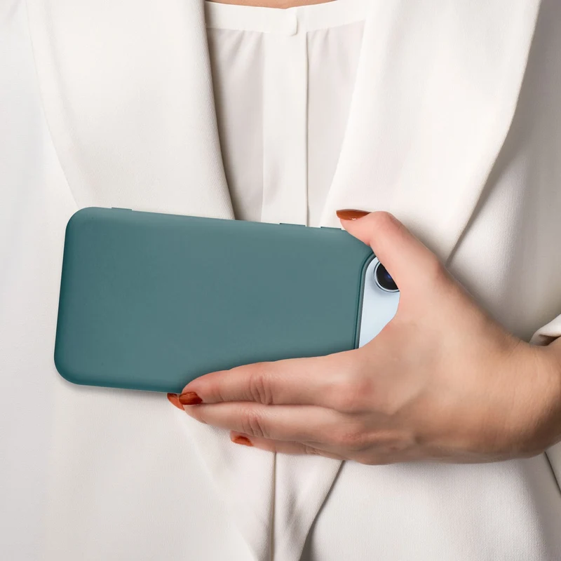 Cadorabo Hülle kompatibel mit Apple iPhone 17 AIR Hülle Silikon Handyhülle für yxy Case aus flüssigem Silikon- kratzfeste und stoßfeste dünne TPU Schutzhülle