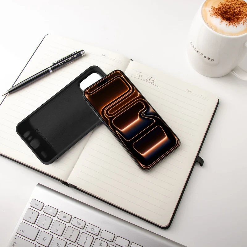 Cadorabo Hülle kompatibel mit Apple iPhone 17 PRO MAX Hülle Silikon Handyhülle für yxy Case aus flüssigem Silikon- kratzfeste und stoßfeste dünne TPU Schutzhülle