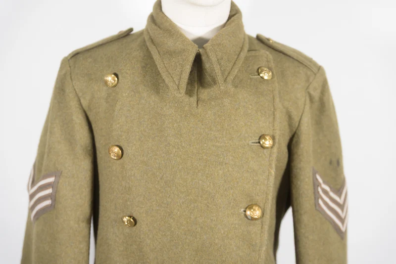 Mantel der königlichen Armee aus dem Zweiten Weltkrieg
