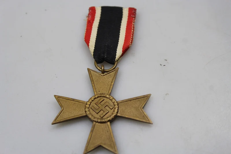 Verdienstkreuz ohne Schwerter II. Klasse