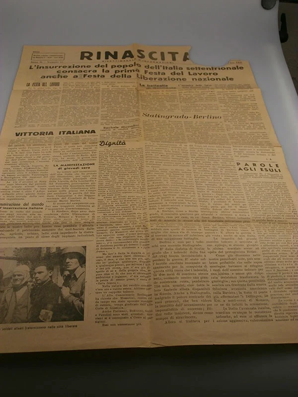 "Rinascita", zwei Ausgaben vom 3. und 6. Mai 1945