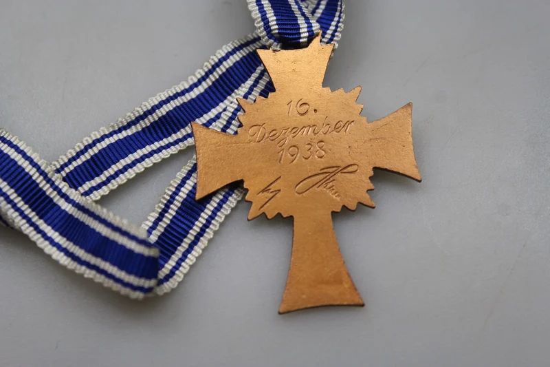 Mutterkreuz 3. Klasse „Bronze“
