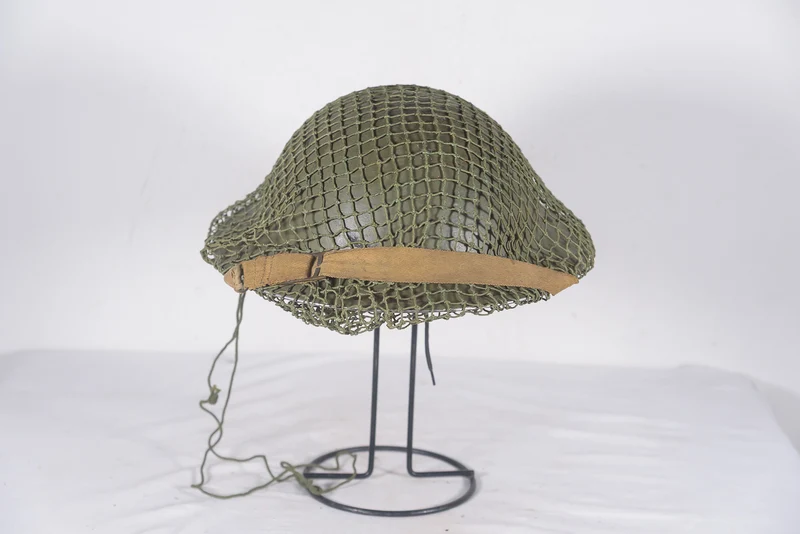 Britischer Mk2-Helm aus dem Zweiten Weltkrieg