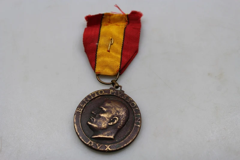Medaille „Bologna – Kreuzungspunkt der Revolution“ – X^ Legion