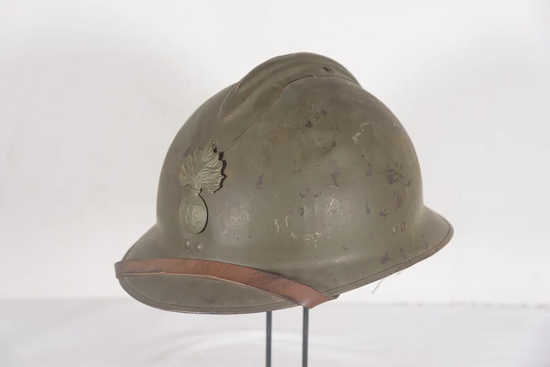 Adrian M.26, französischer Helm aus dem 2. Weltkrieg