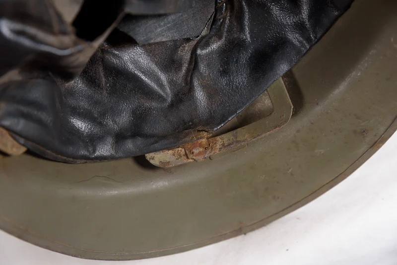 Adrian M.26, französischer Helm aus dem 2. Weltkrieg