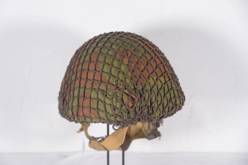 M.42/60 Helm für Fallschirmjäger der italienischen Armee