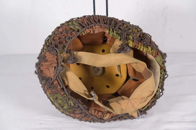 M.42/60 Helm für Fallschirmjäger der italienischen Armee