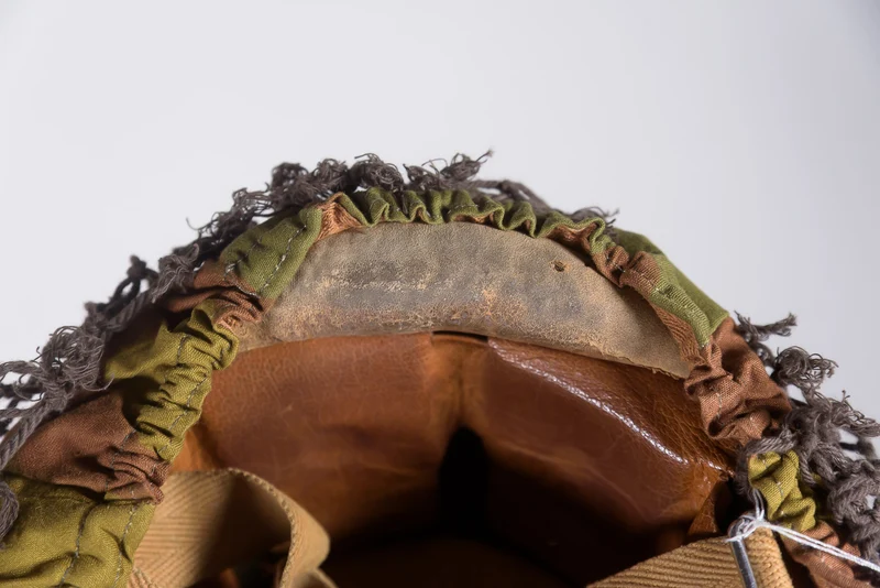 M.42/60 Helm für Fallschirmjäger der italienischen Armee