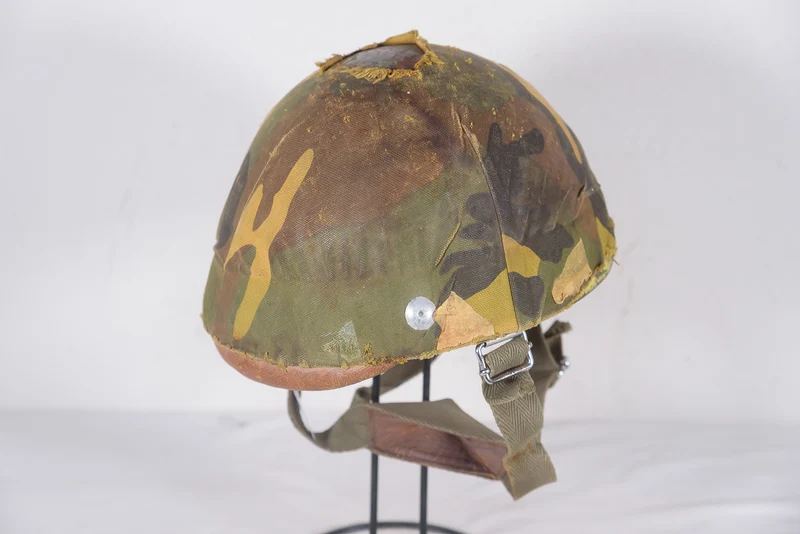 M.42/60 Helm für Fallschirmjäger der italienischen Armee