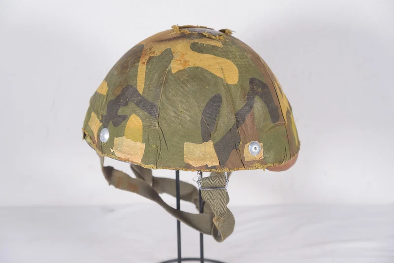 M.42/60 Helm für Fallschirmjäger der italienischen Armee