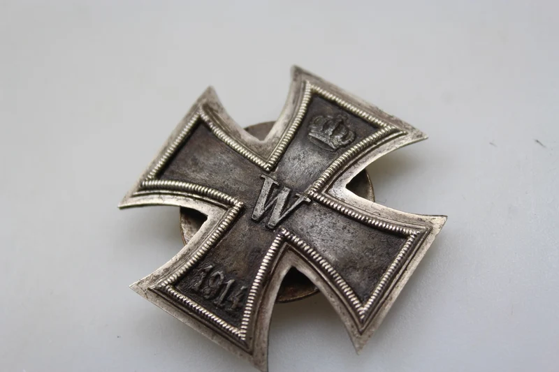 Eisernes Kreuz 1. Klasse aus dem Ersten Weltkrieg, mit Schraubverschluss