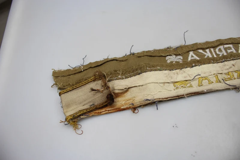 Paar kretische und afrikanische WH-Armbänder aus dem Zweiten Weltkrieg