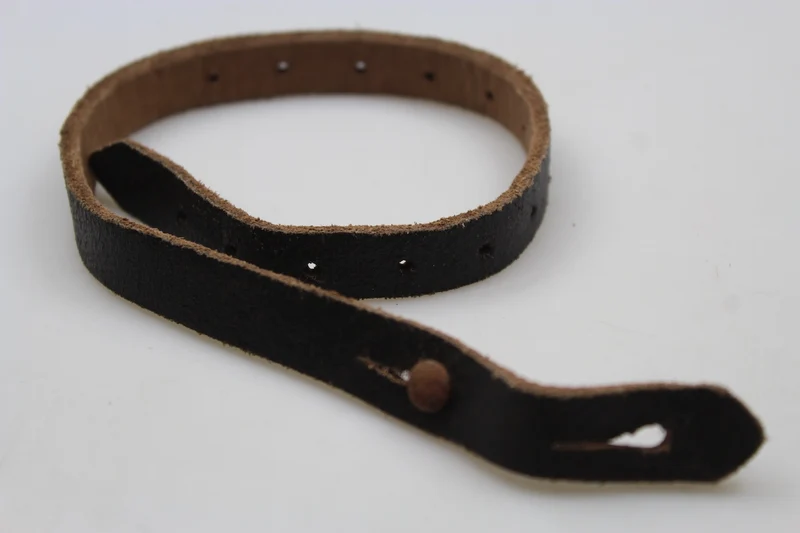 REPRO langer Kinnriemen für deutschen Helm aus dem Zweiten Weltkrieg