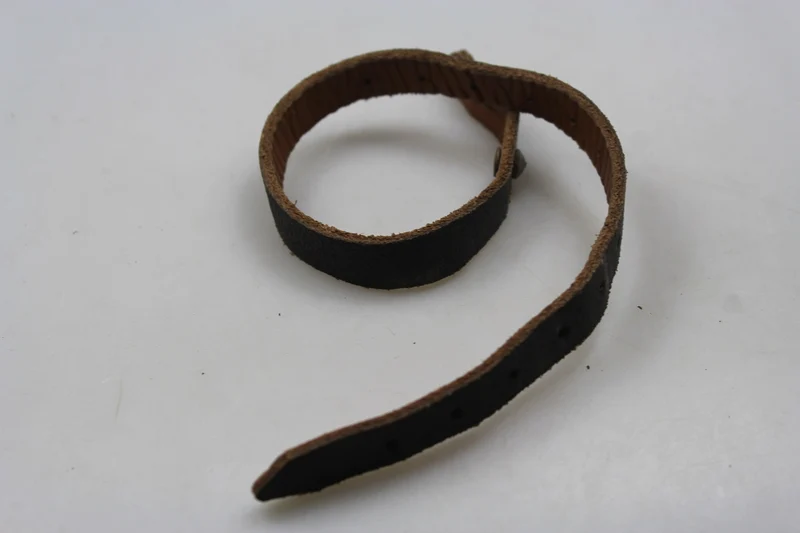 REPRO langer Kinnriemen für deutschen Helm aus dem Zweiten Weltkrieg