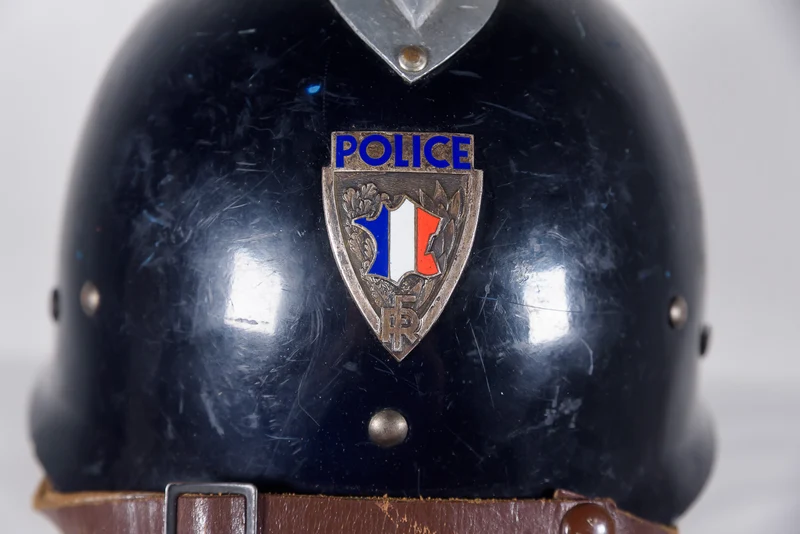 Französischer Polizeihelm aus den 60er Jahren