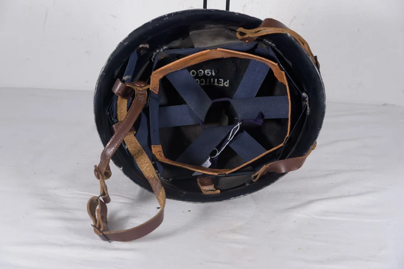 Französischer Polizeihelm aus den 60er Jahren