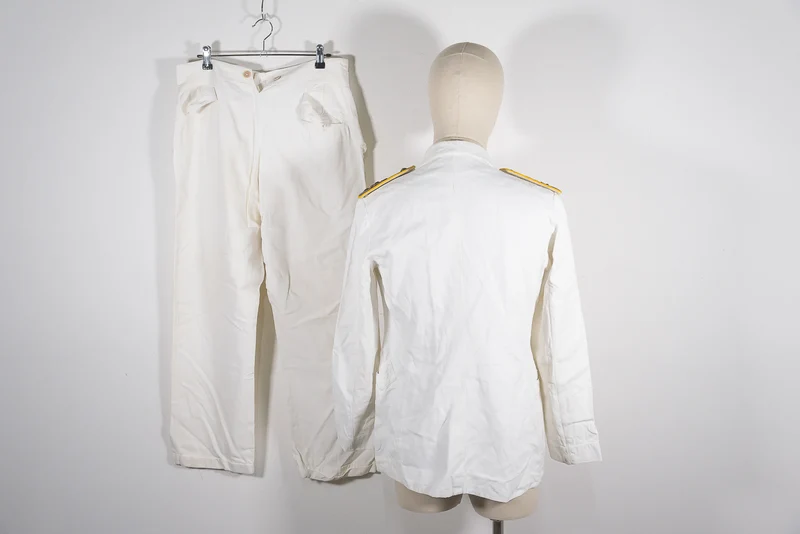Sommeruniform eines Artillerieoffiziers M.34 REI aus den 30er/40er Jahren