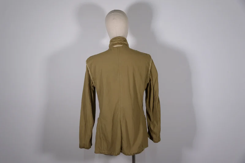 Tropenjacke der Kriegsmarine aus dem 2. Weltkrieg