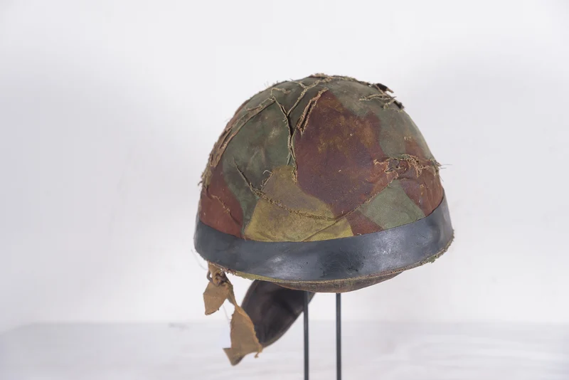 M.42/60 Helm für Fallschirmjäger der italienischen Armee