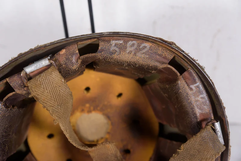 M.42/60 Helm für Fallschirmjäger der italienischen Armee