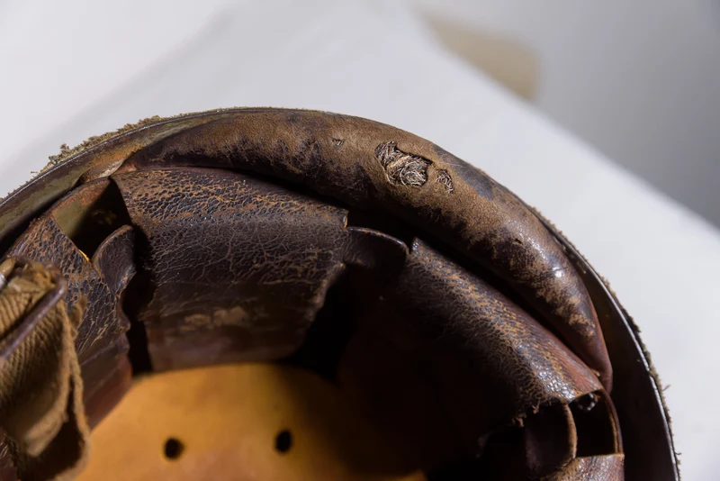 M.42/60 Helm für Fallschirmjäger der italienischen Armee