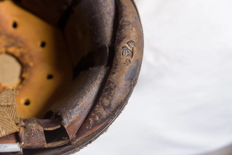 M.42/60 Helm für Fallschirmjäger der italienischen Armee