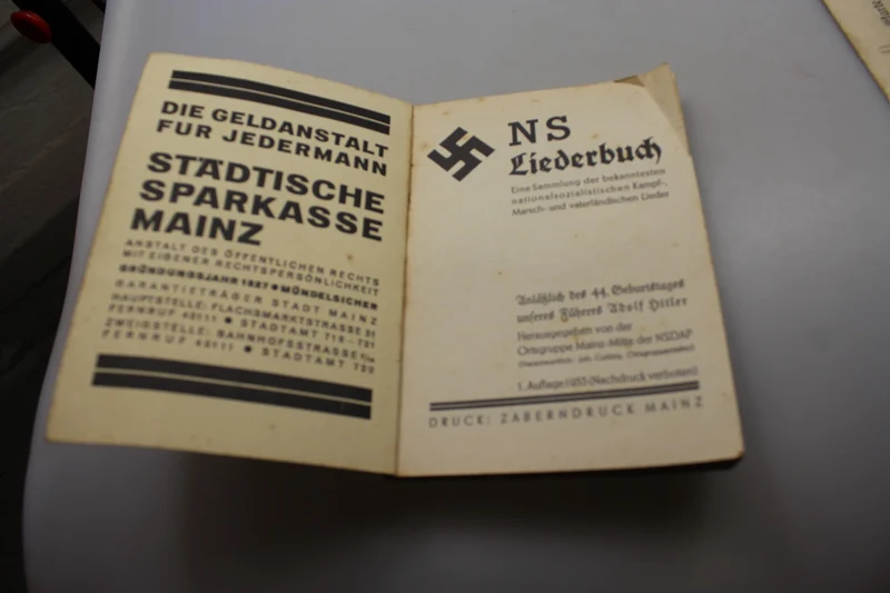 NS-Liederbuch – Nationalsozialistische Liederbücher