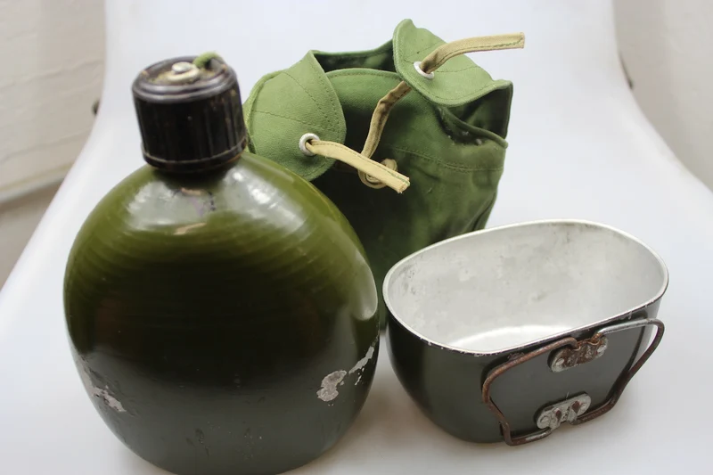 Vietnam 1964/74 - Nordvietnamesische Wasserflasche