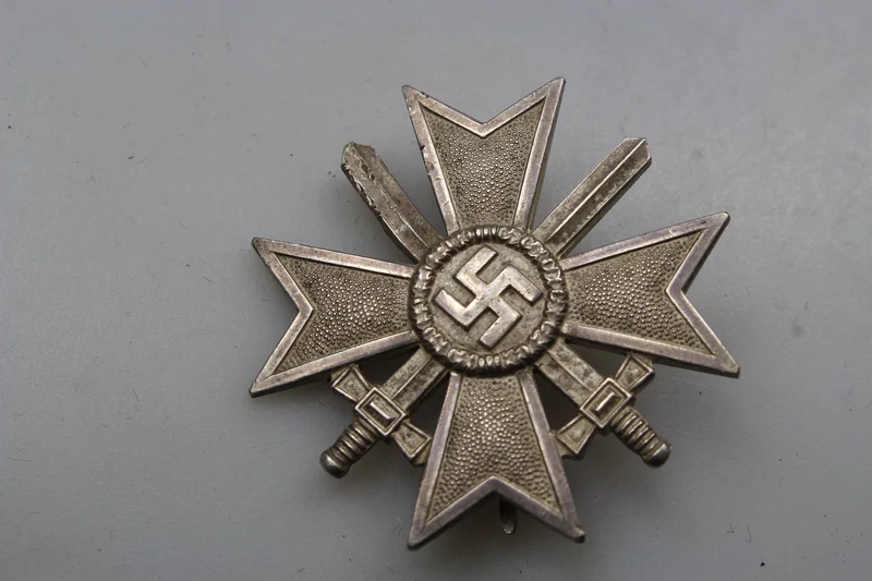 KVK mit Schwertern Erster Klasse "62"