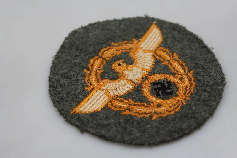 Ärmeladler der Gendarmerie aus dem Zweiten Weltkrieg